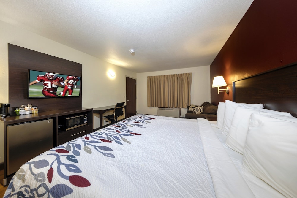 Superior Room, 1 King Bed (Smoke Free) - Photo 4