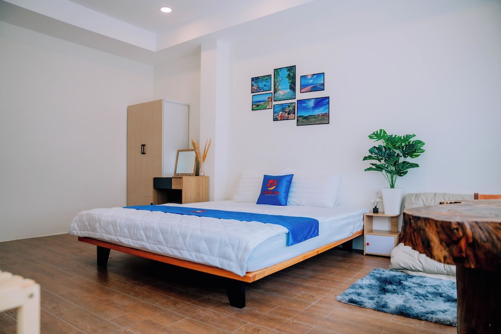 Panoramic Triple Room