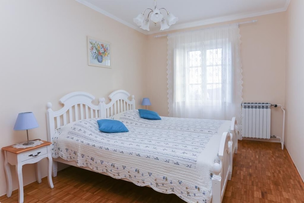 Twin Room (Standard Double Room - Soba 1)
