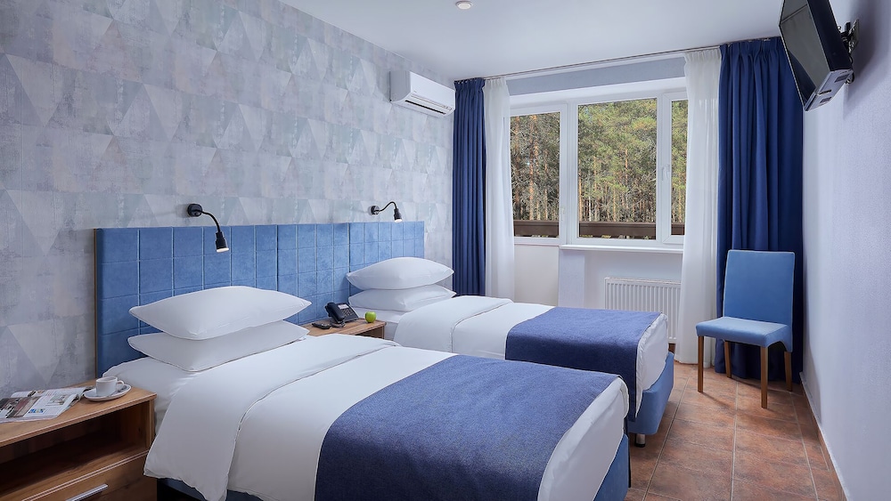Superior Triple Room photo 3