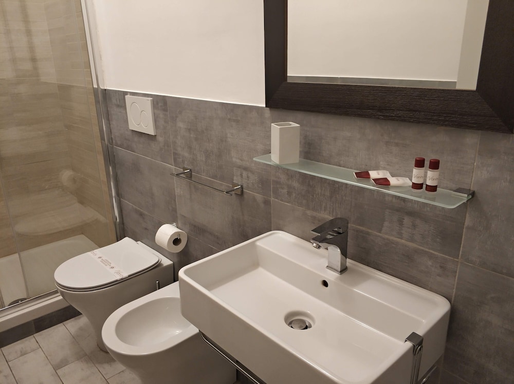 Double Room (6) photo 2
