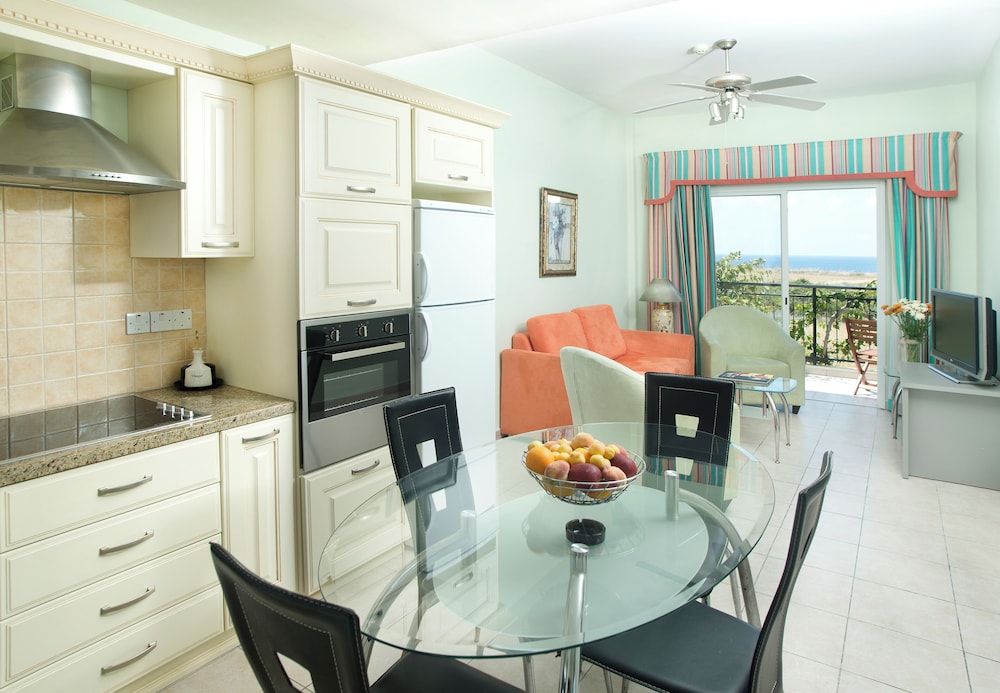 Superior Apartment, 2 Bedrooms, Garden View - Photo 2