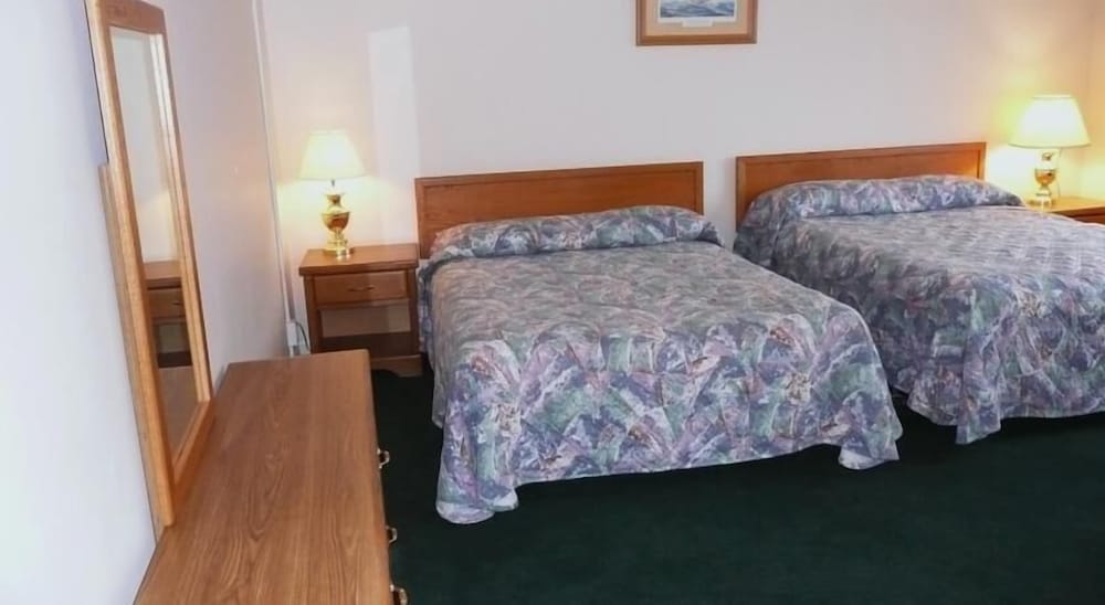 Studio, 2 Queen Beds photo 1