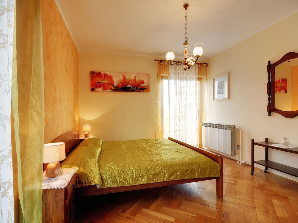 House photo 3