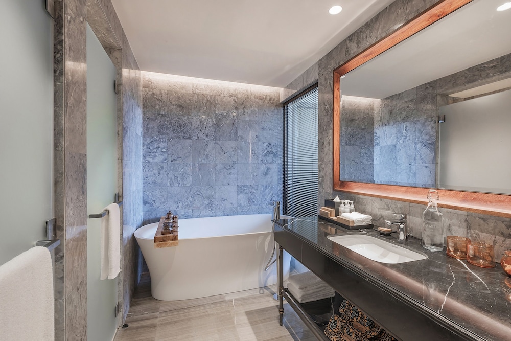 Junior Suite (Red Level) - Photo 2