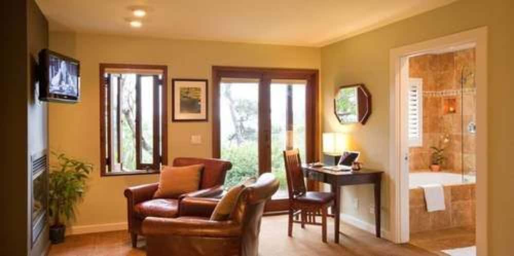 Pine room