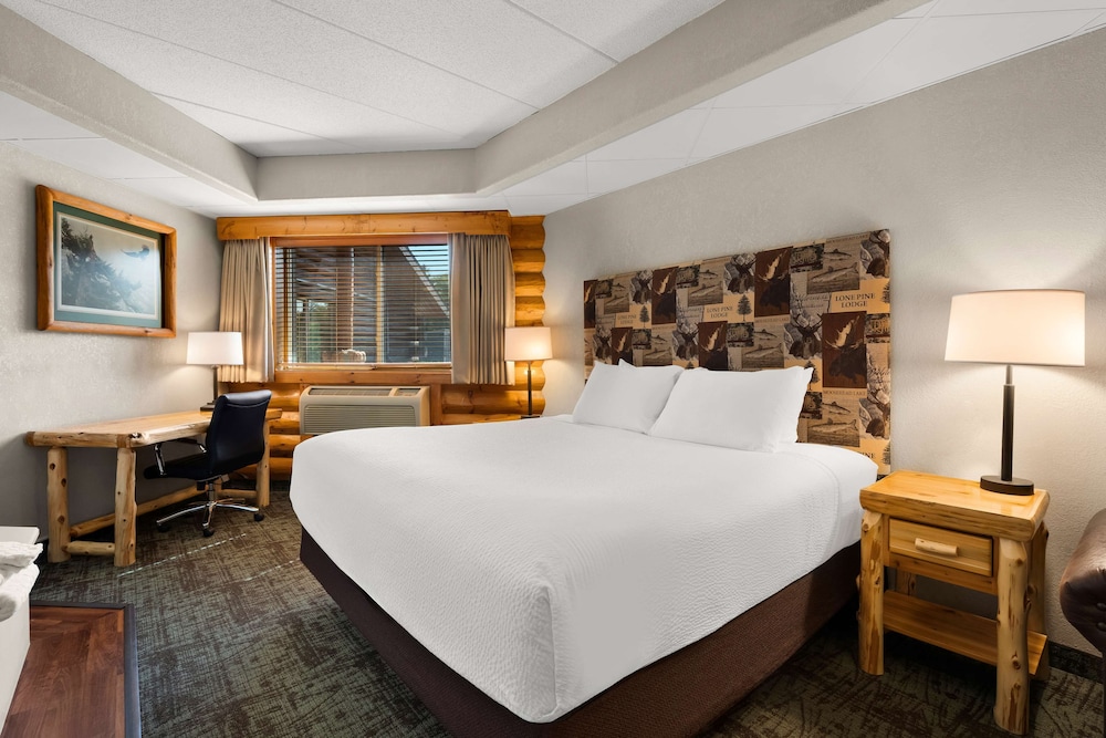 Standard Room, 1 King Bed, Accessible, Jetted Tub photo 2