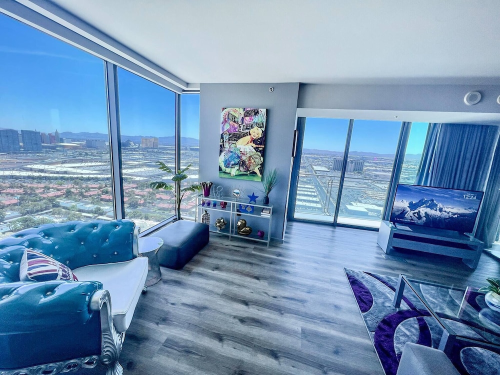 Panoramic Strip Views Open Balcony Free Parking High Floor Sleeps 4, Φωτογραφία 15