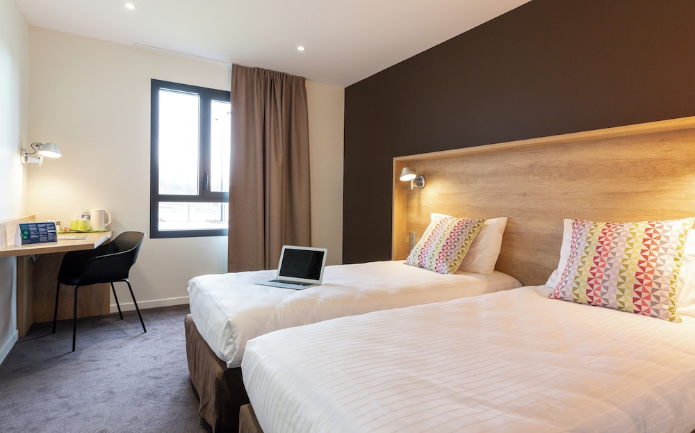 Standard Room, 2 Twin Beds photo 1