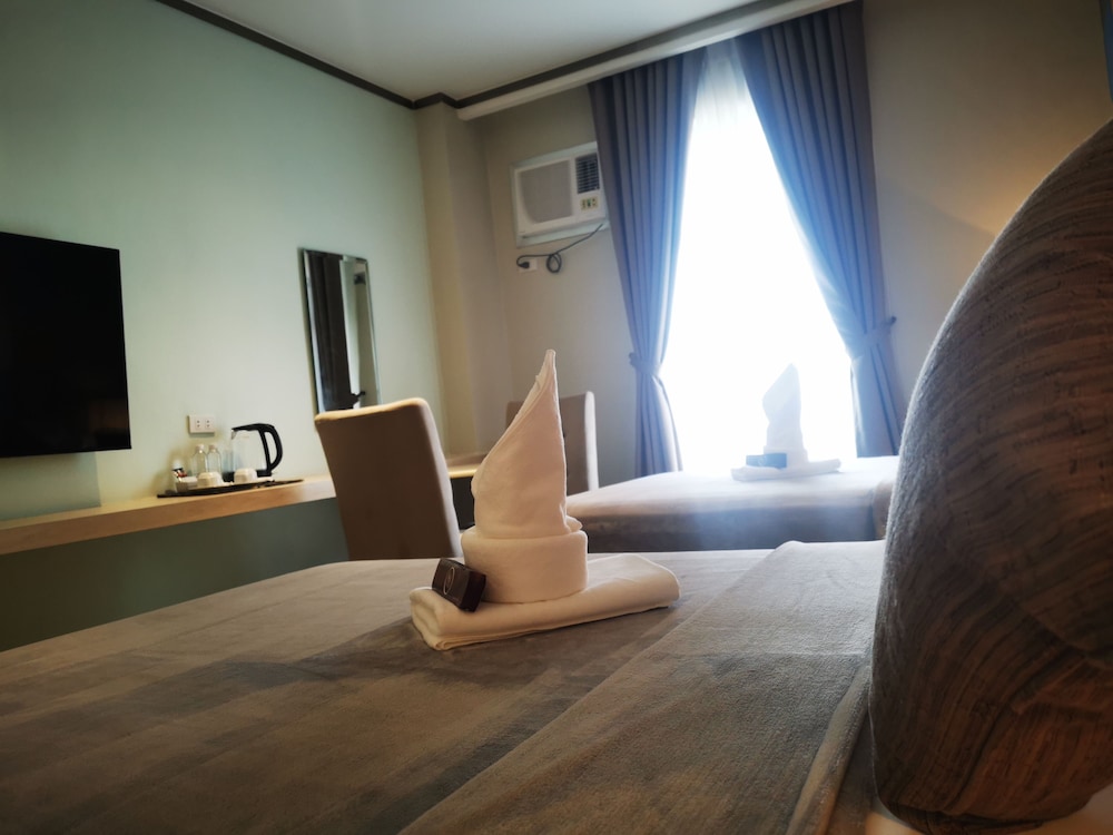 Premier Twin Room - Photo 5