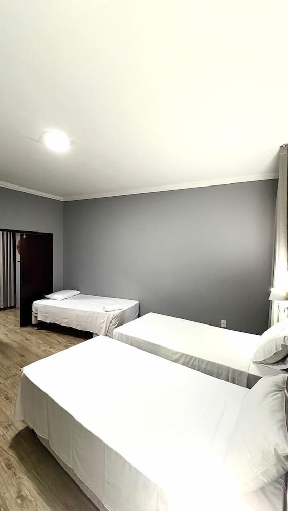 Superior Room, 3 Twin Beds - Photo 1