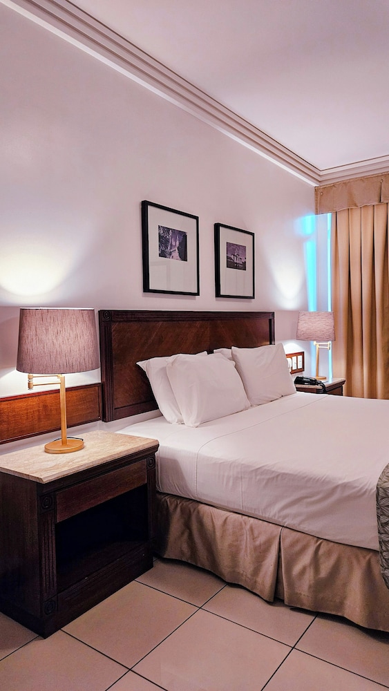 Deluxe Room, Balcony, City View - Photo 2