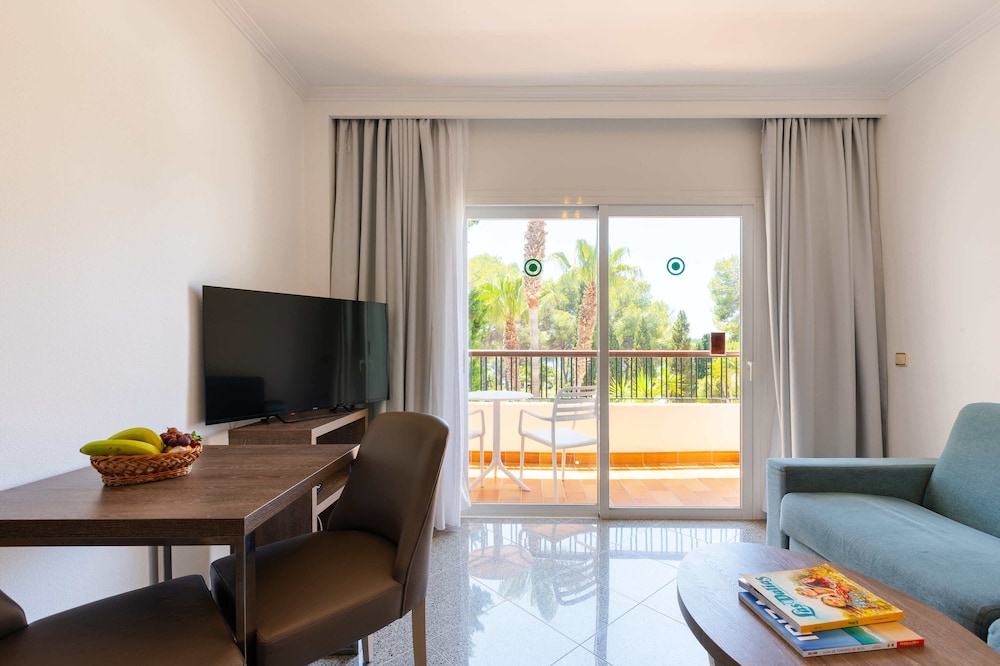 Superior Suite - Photo 3