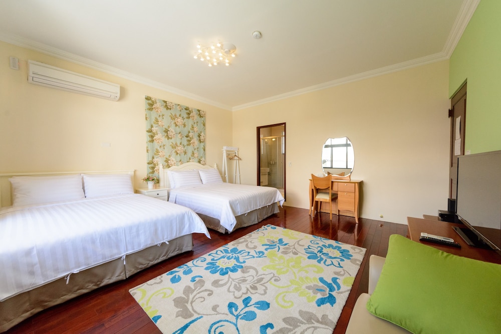 Quadruple Room, 2 Double Beds photo 1
