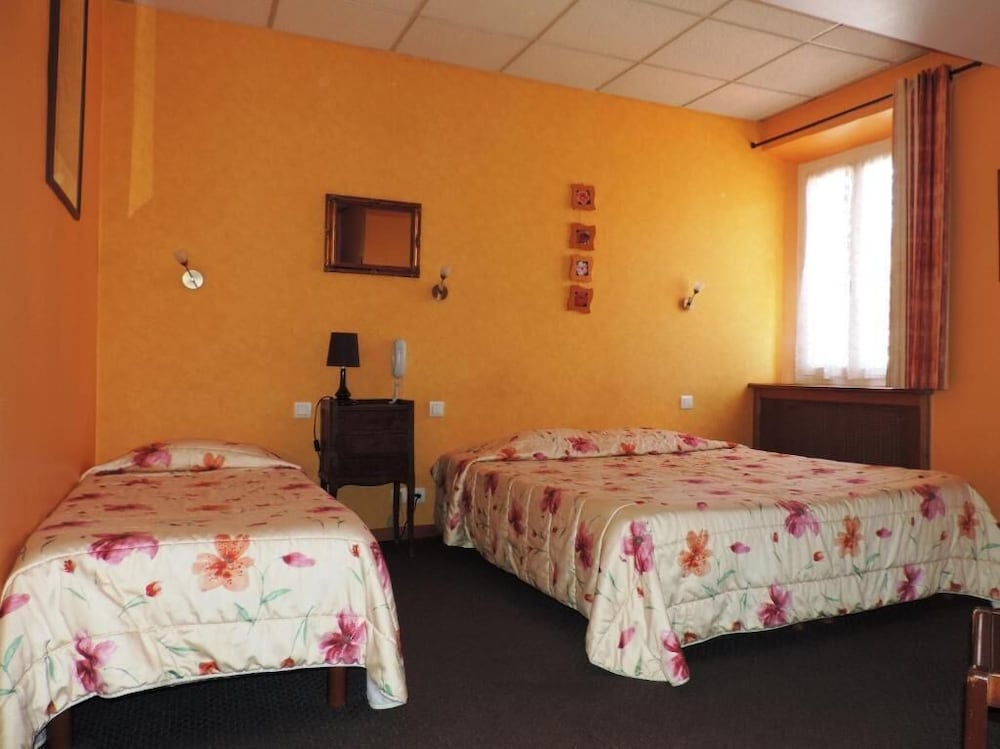 Standard Triple Room - Photo 1