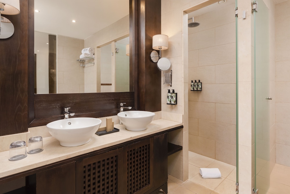 Double Room, Pool View (DBL12 | 2A1C) thumbnail 6
