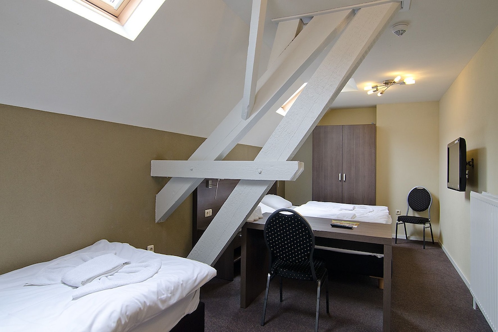 Standard Triple Room photo 3