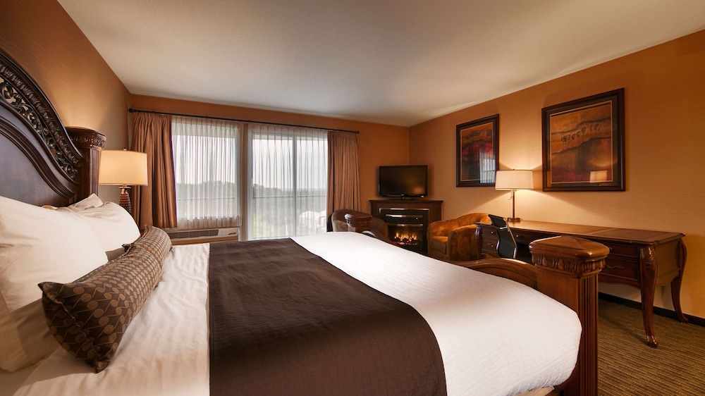 Honeymoon Room, 1 King Bed, Non Smoking, Fireplace photo 3