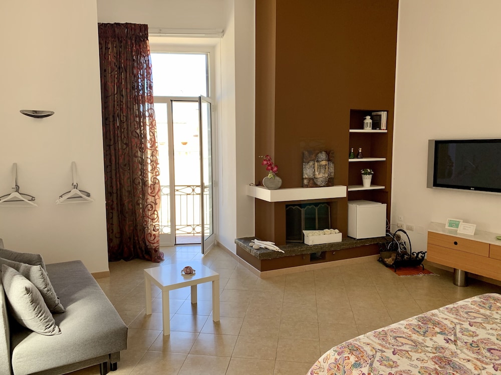 SUITE KING con Balcone- VICO AFF. ((Vico Forno Vecchio 7, 2°P) - Photo 9