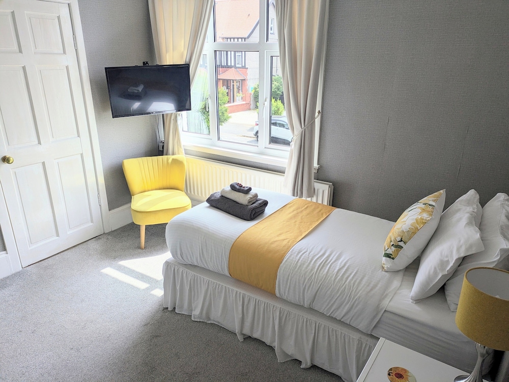 Standard Single Room