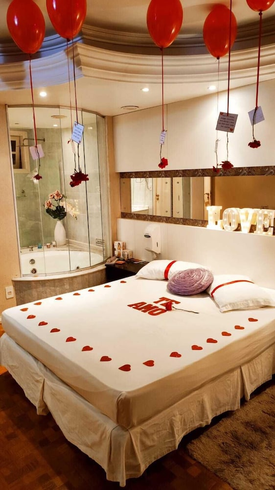 Deluxe Suite photo 1