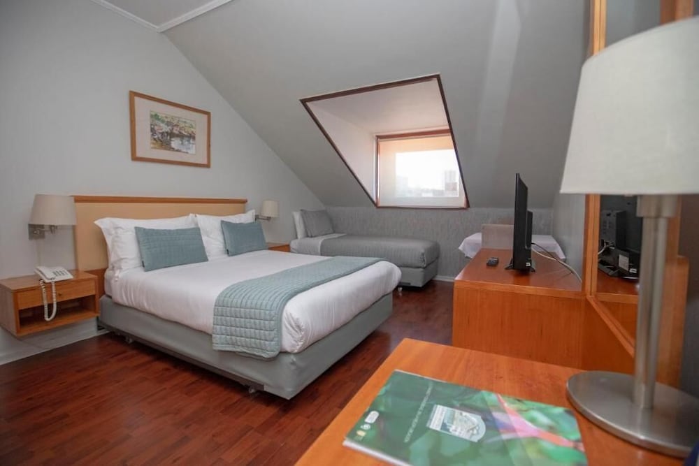 Superior Triple Room, 3 Twin Beds photo 1