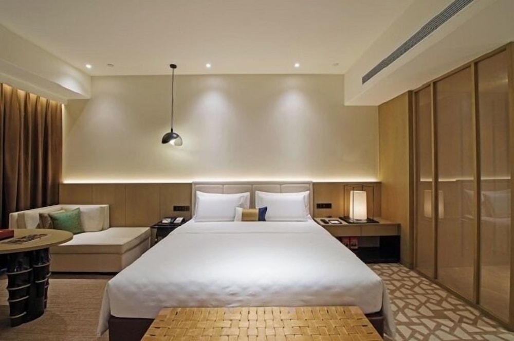 Carefree suite, 1 King Bed photo 1
