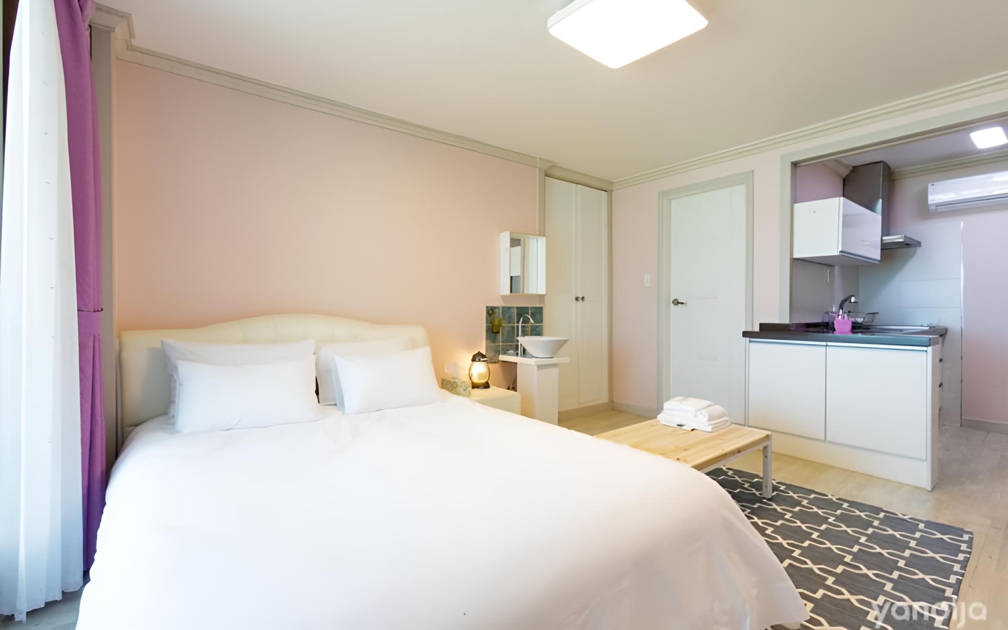 Room (Room 201 (Whirlpool Spa)) - Photo 2