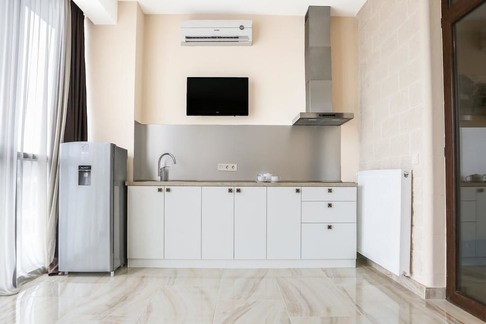 Suite, Kitchen photo 3