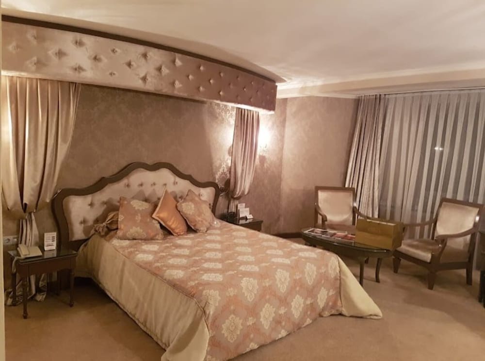 Business Room
