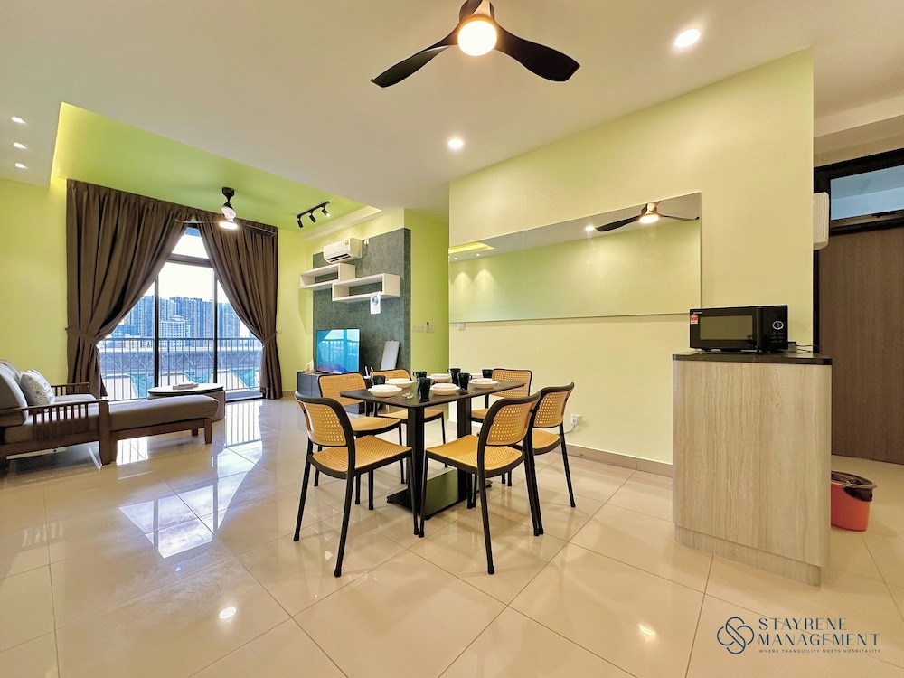 Comfort Apartment, 3 Bedrooms, City View