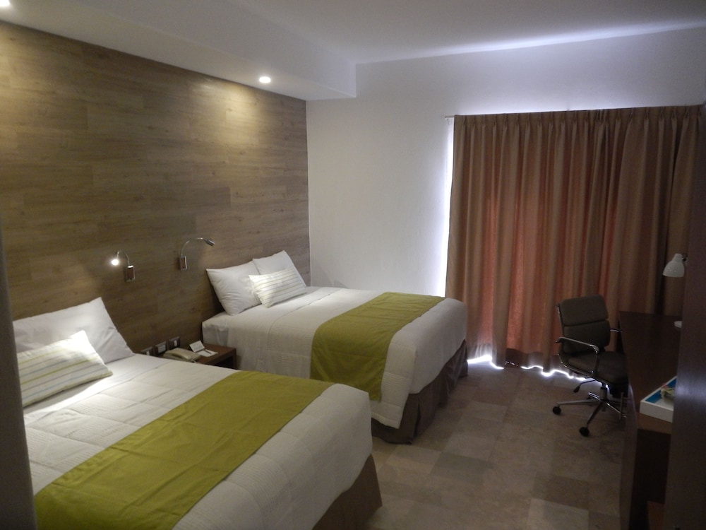 Standard Room, 2 Double Beds