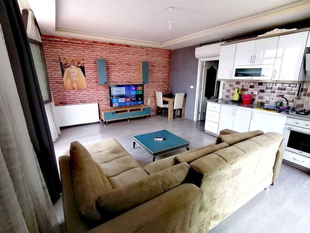 Luxury Apartment photo 3