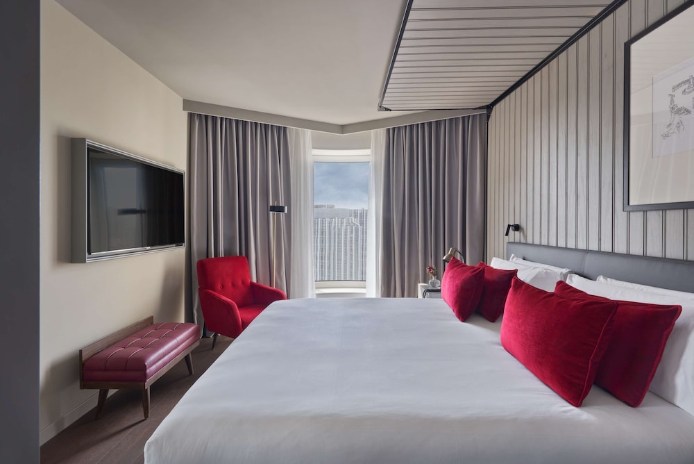 Room, 2 Queen Beds