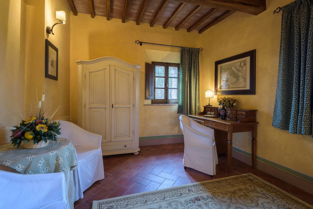 Exclusive Apartment, 2 Bedrooms, 2 Bathrooms, Ground Floor photo 2