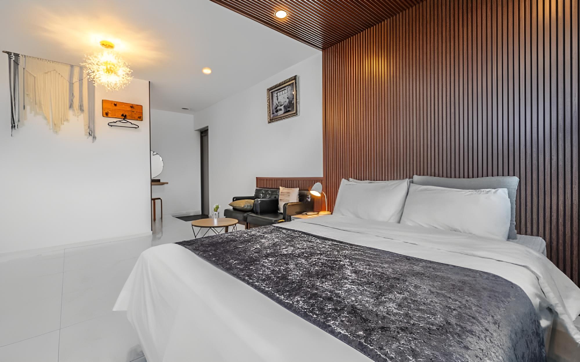 Room (B-202 (jet spa)) - Photo 8