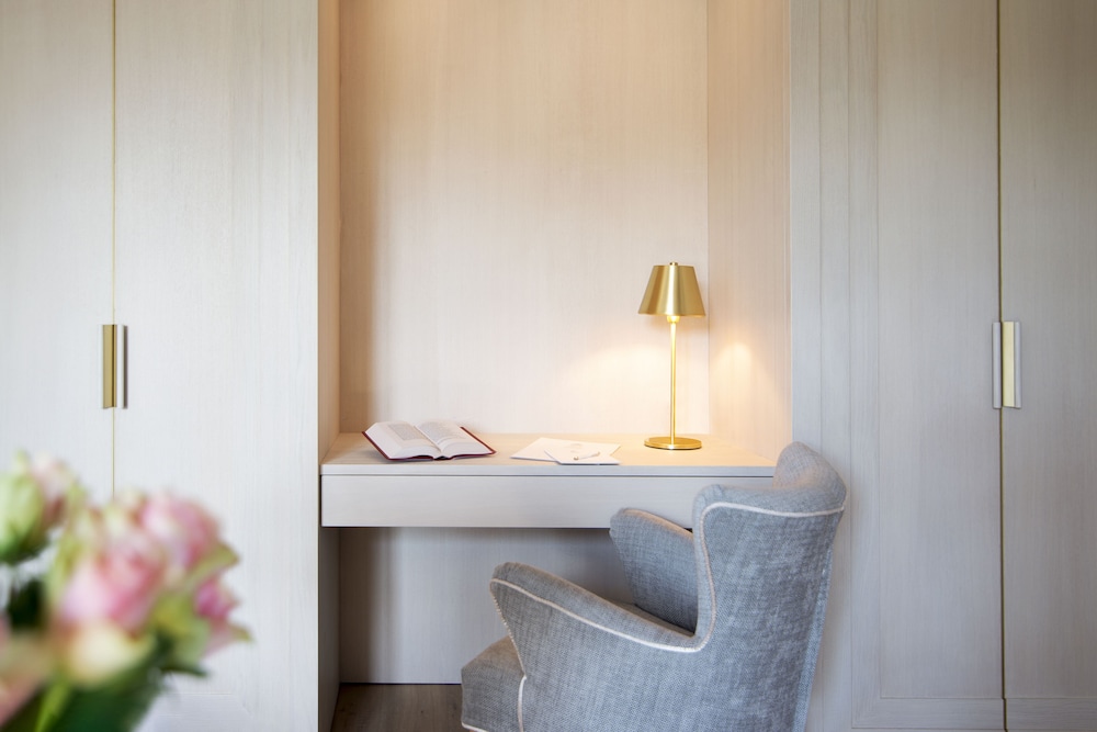 Executive Room photo 2