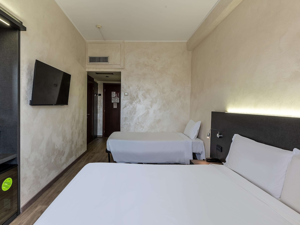 Standard Triple Room - Photo 4