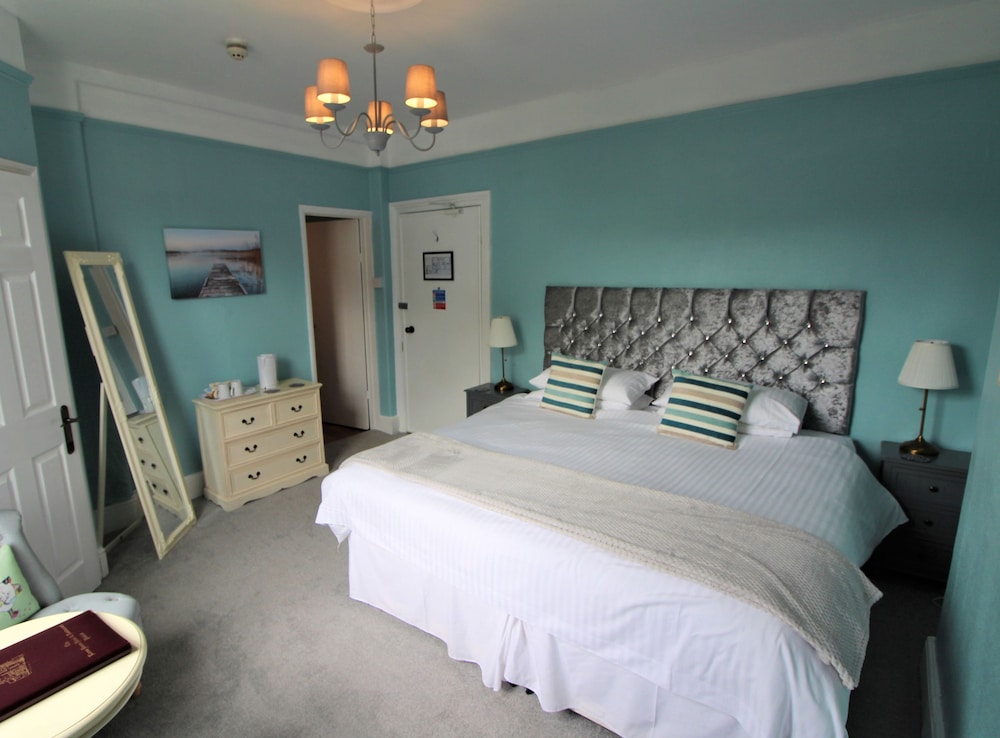 Superior Double Room, 1 King Bed, Ensuite photo 3
