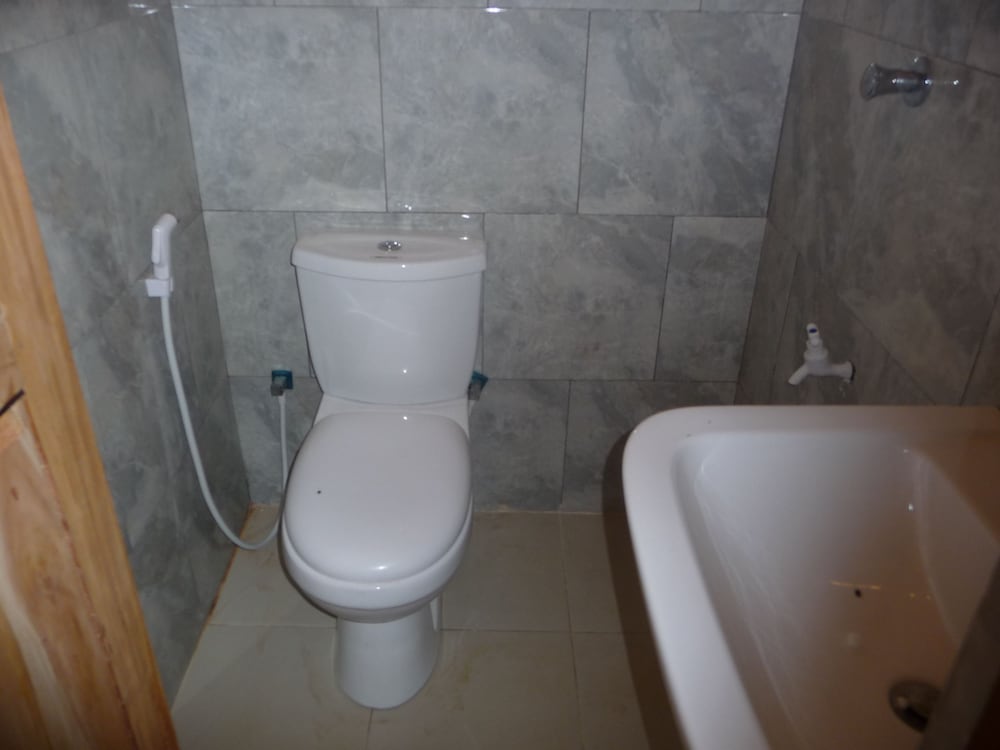 Basic Triple Room photo 3