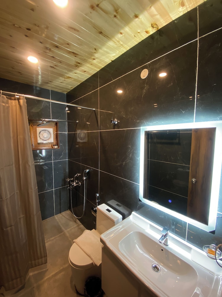 Luxury Room photo 2