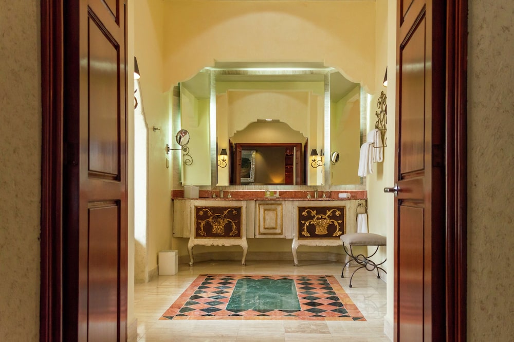 Presidential Suite, 2 Bedrooms, 2 King Beds, photo 6