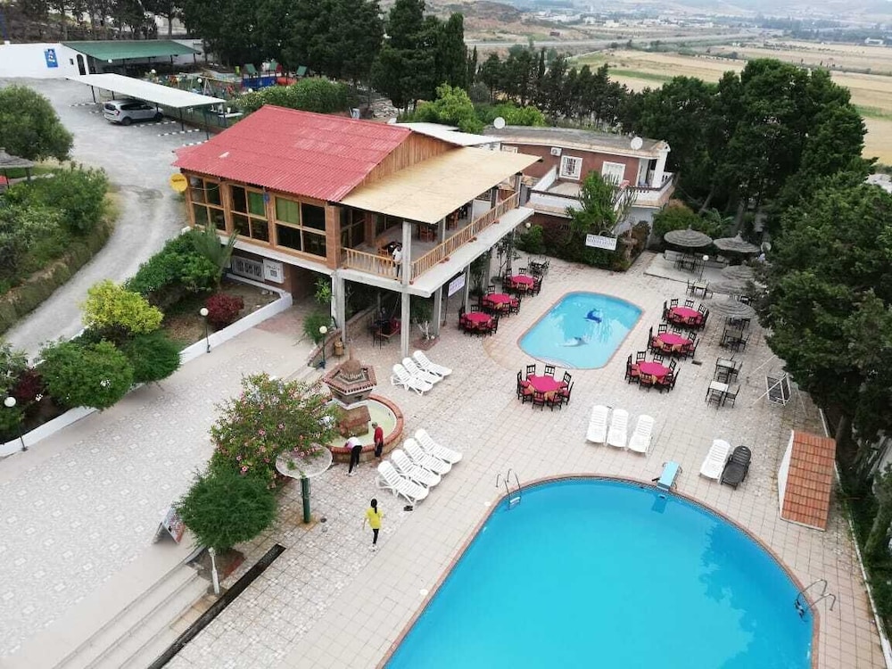 Standard Studio, 1 Bedroom, Balcony, Pool View photo 2