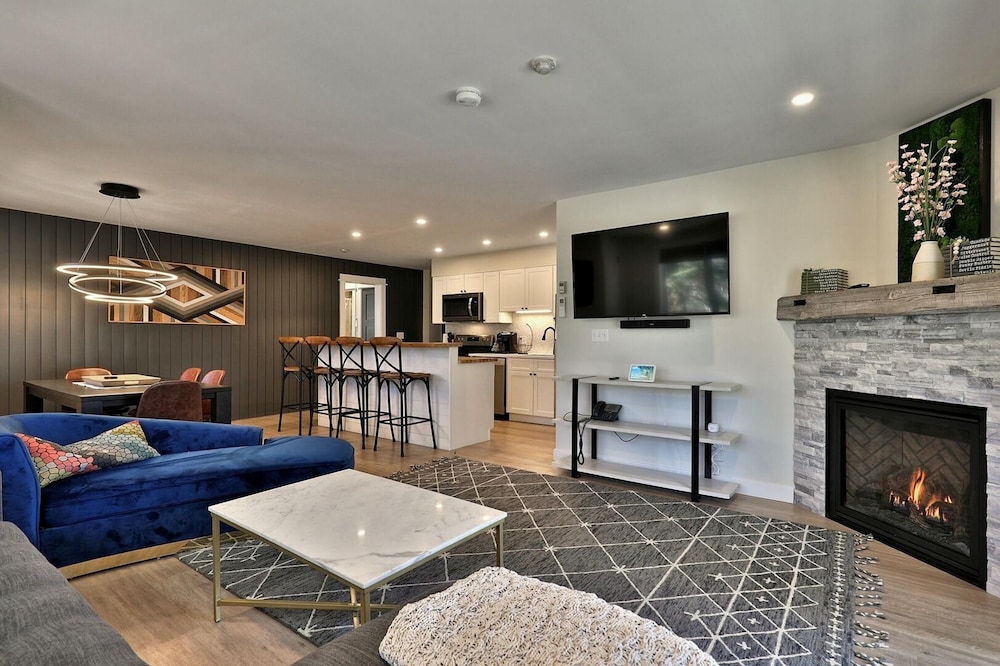 Condo, 1 Bedroom
