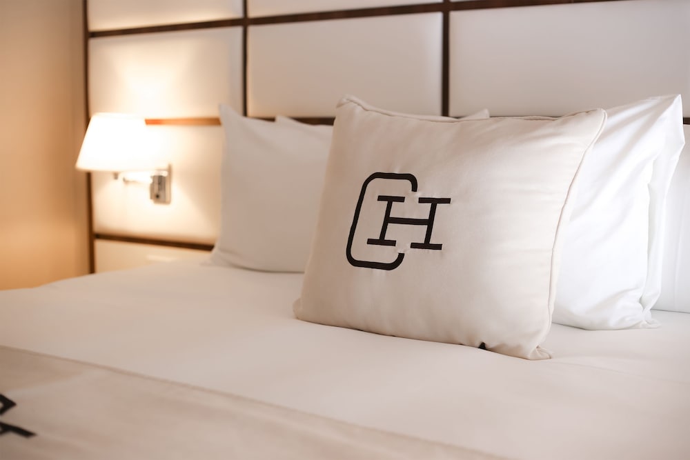 Suite, 1 King Bed