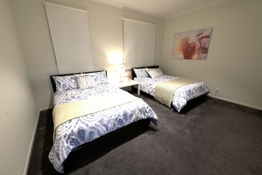House (9 Bedrooms) photo 3