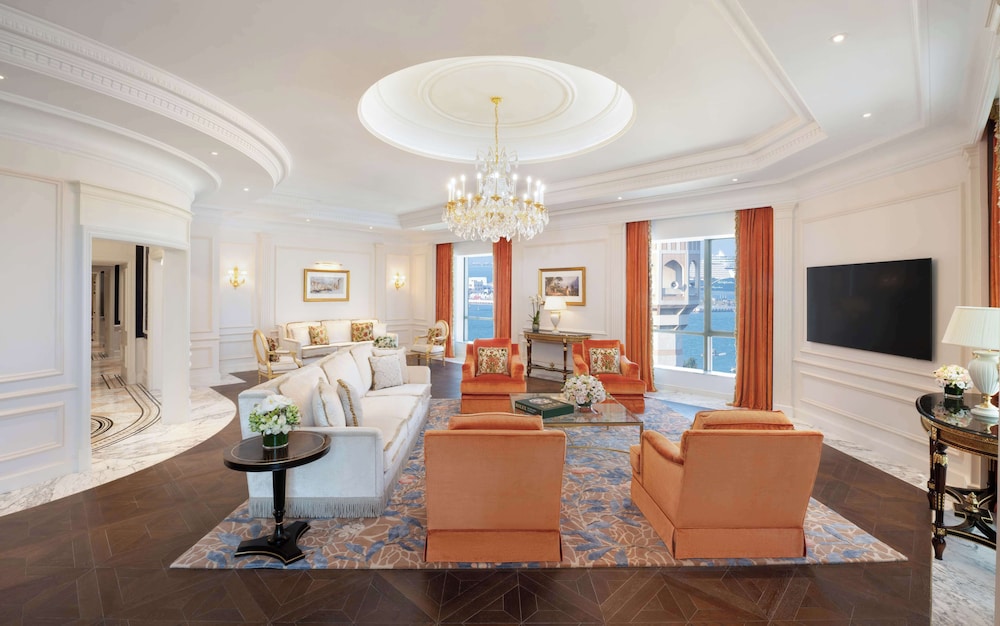 Suite, 1 King Bed (Imperial) - Photo 6