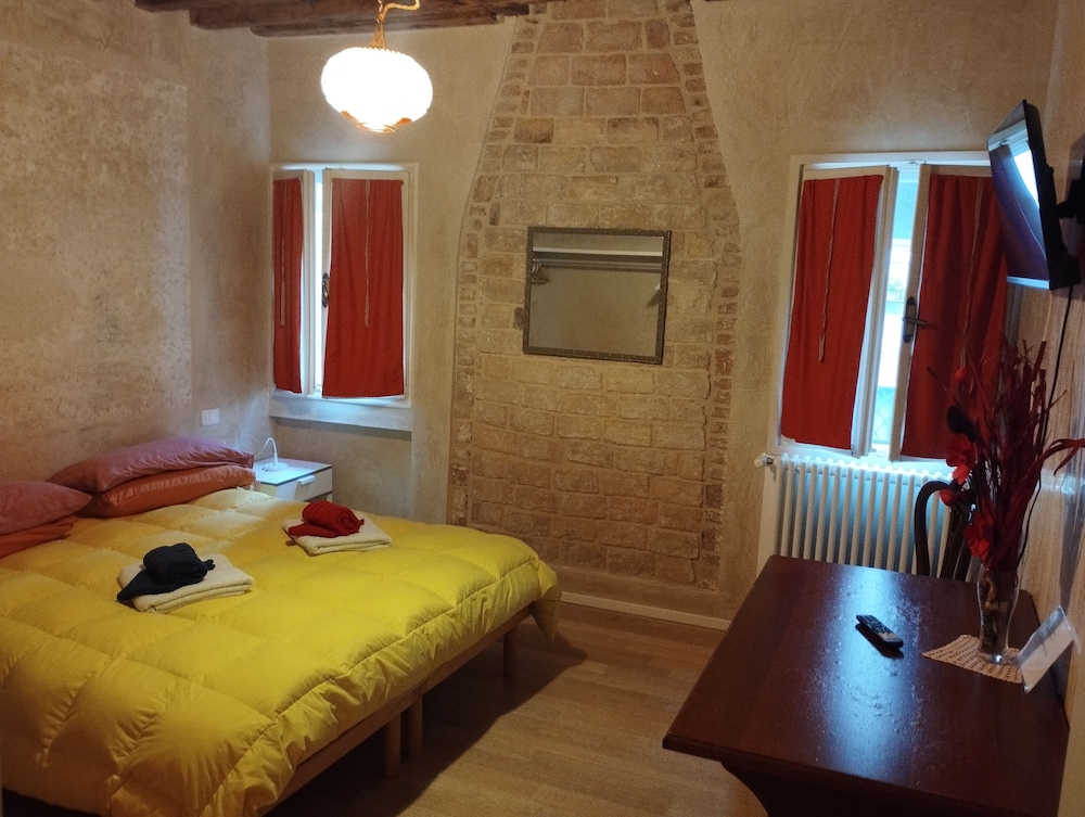 Apartment, 3 Bedrooms, Smoking, Garden View photo 1
