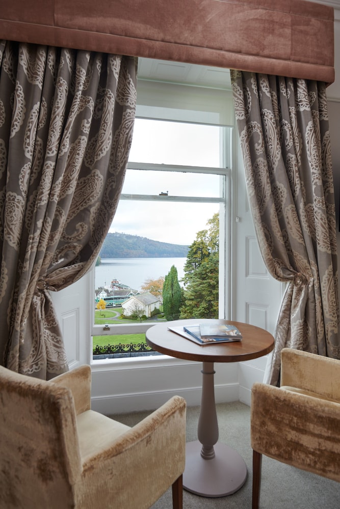Signature Suite with Lake View - Photo 4