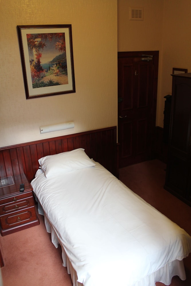 Single Room, 1 Twin Bed, Ensuite photo 1